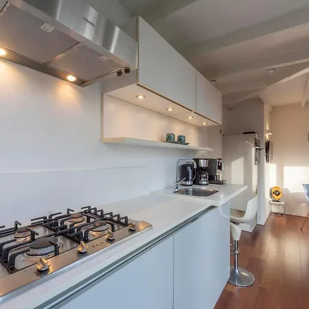 In Sint Maartenszee Near The Dom wakacyjny Sint Maartensvlotbrug