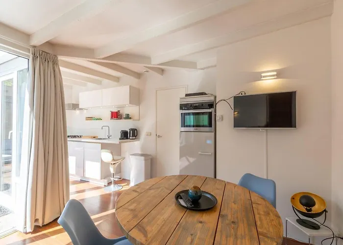 In Sint Maartenszee Near The Vakantiehuis Sint Maartensvlotbrug