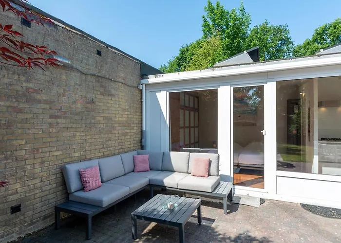 Vakantiehuis In Sint Maartenszee Near The Sint Maartensvlotbrug